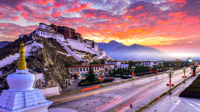 tibet guided tours