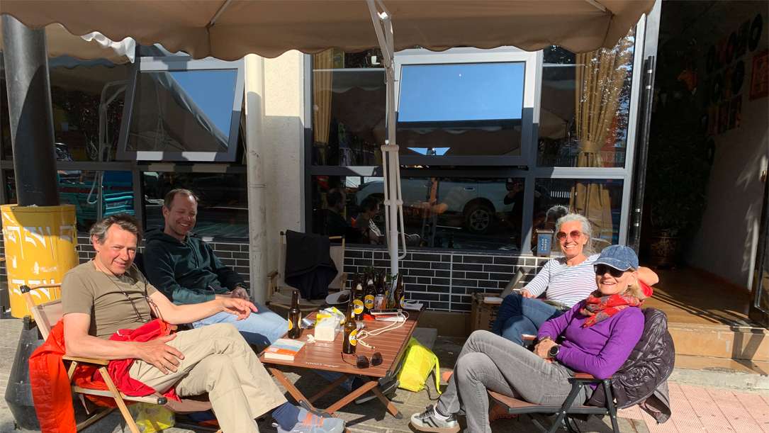 Easy-Paced Senior Journey from Nyingchi to Everest Base Camp