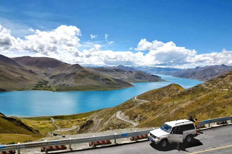 Self Drive to Yamdrok Lake in Tibet