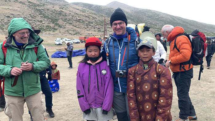  Tibetan children 