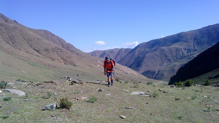 Trekking in Tibet summer