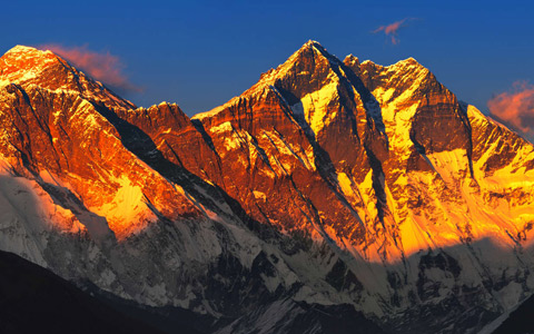 Best Trek in Nepal: Everest Base Camp Trek vs. Annapurna Circuit Trek 