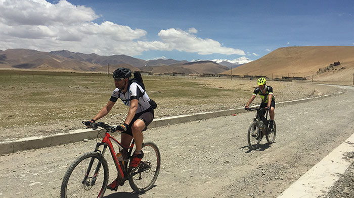  From Lhasa to Kathmandu by Bicycle 