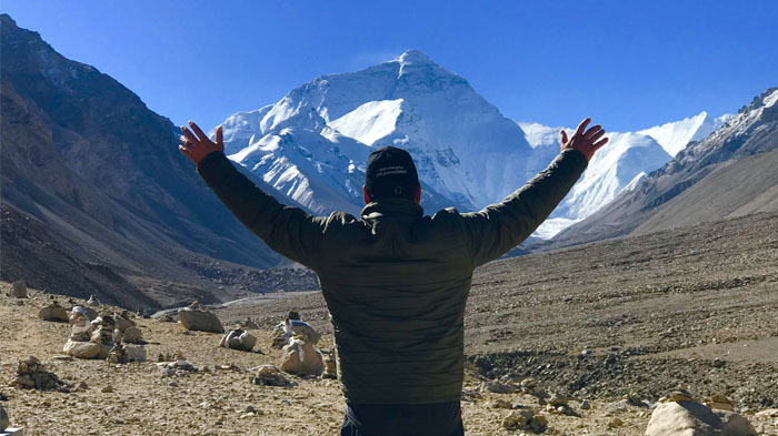 Get to the base camp of Mount Everest on Tibetan side