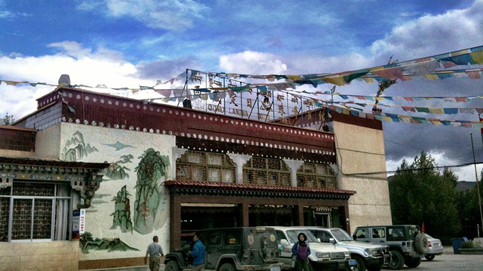  Everest Hotel in Tingri