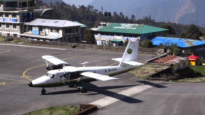  Lukla Airport 