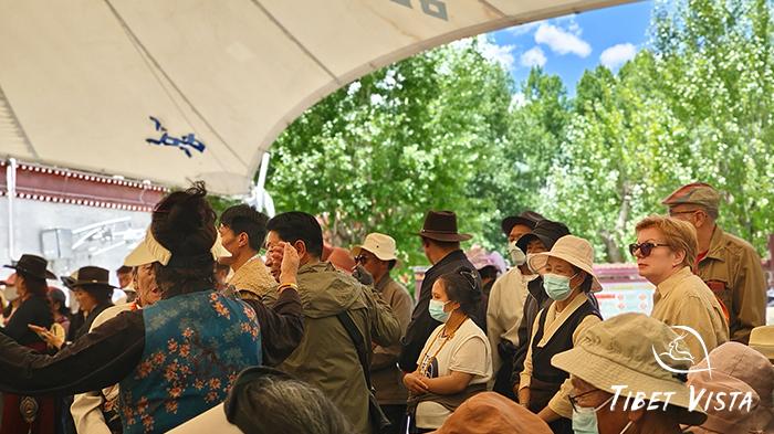 Guozhuang Dance at Longwangtan Park