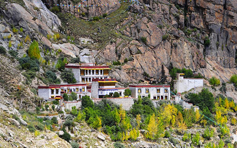 Top 2 Must-Visit Hermitages in Lhoka