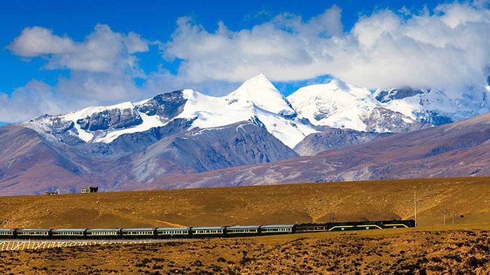 Tanggula pass is the highest pass along the Qinghai-Tibet train route