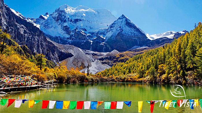 Visit Daocheng Yading on a Chengdu to Nyingchi Overland tour