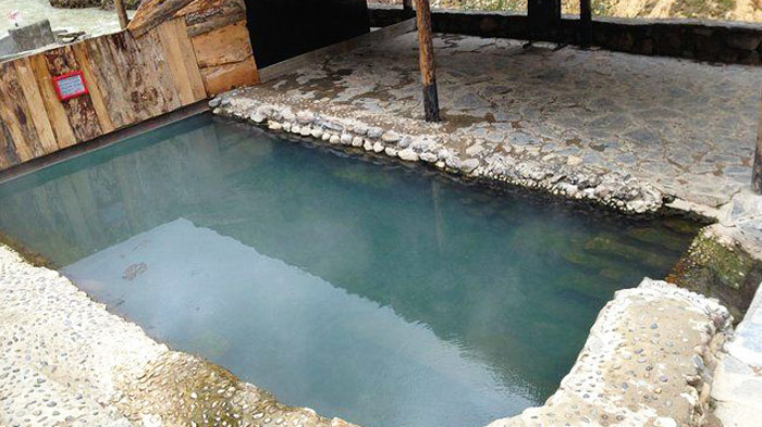 Dezong Hot Spring