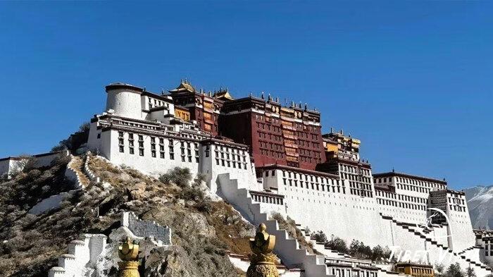 Iconic Potala Palace in Lhasa