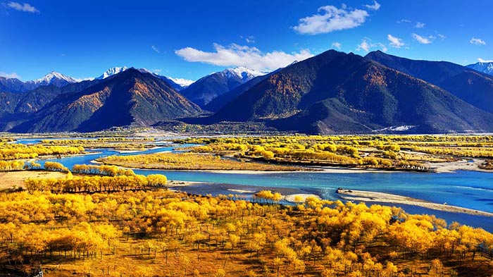 Nyang-chu Valley in Tibet