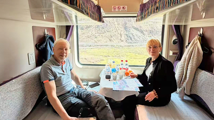 enjoy the soft sleeper on the Tibet train