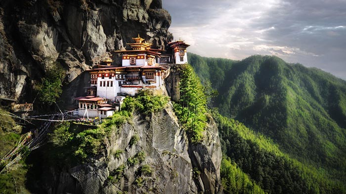  Taktsang Palphug Monastery 