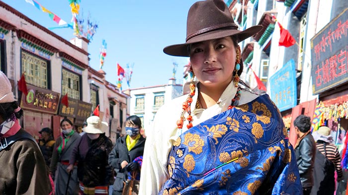  Tibetan Clothing 