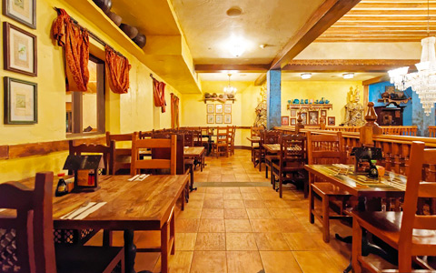 Top 10 Distinctive Restaurants in Barkhor Street