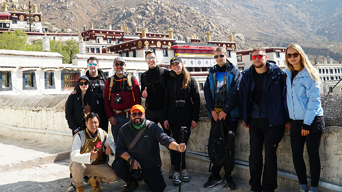 Visit Tibet with Tibetan Tour Guide