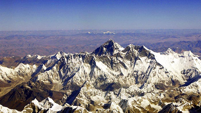  Mount Everest 