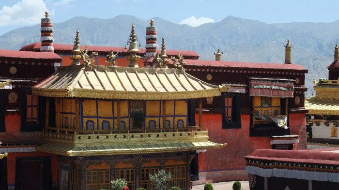 Jokhang Temple in July