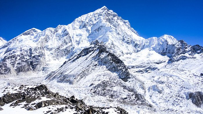 Snowy Everest