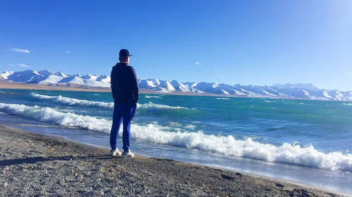 Enjoying the stunning scenery along the holy Namtso Lake in August