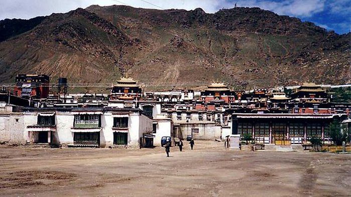 Tashilhunpo Monastery in March