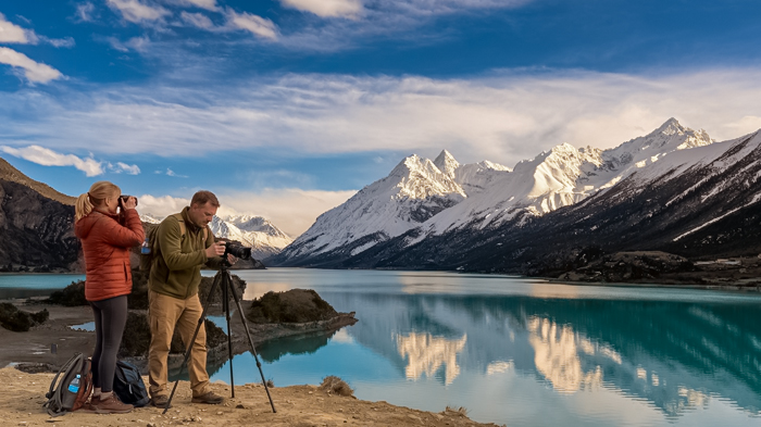 visit Ranwu Lake in Spring in Chamdo