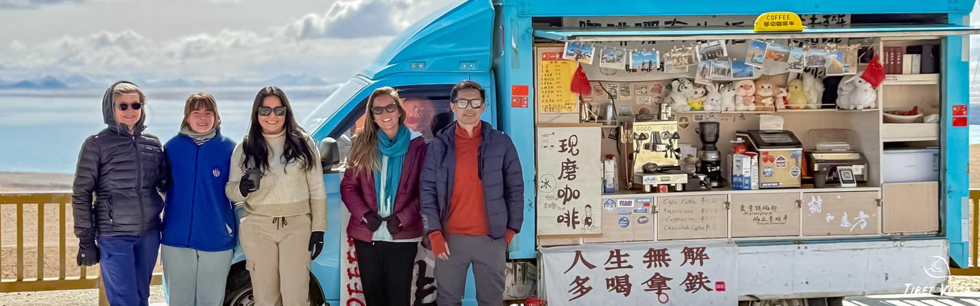 drink coffe at yamdrok lake in dec