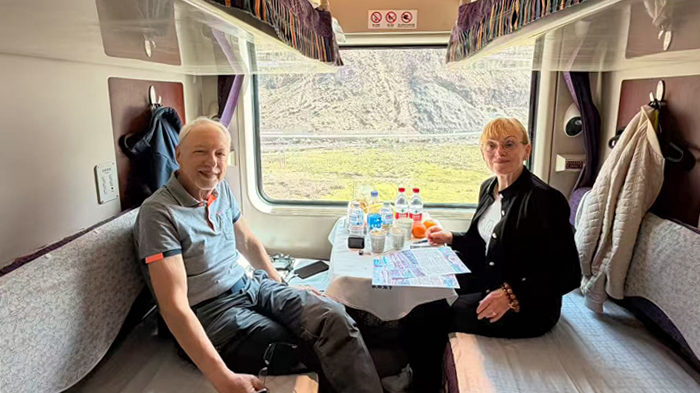 relax in the soft sleeper berth on Tibet train