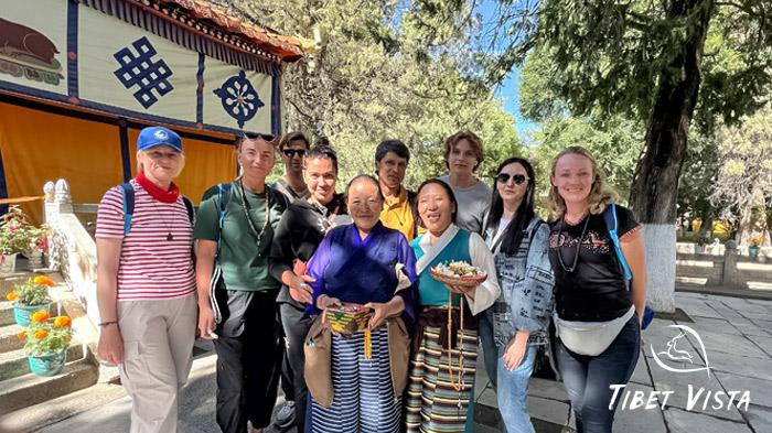 explored enchanting Norbulingka Park around Potala Palace