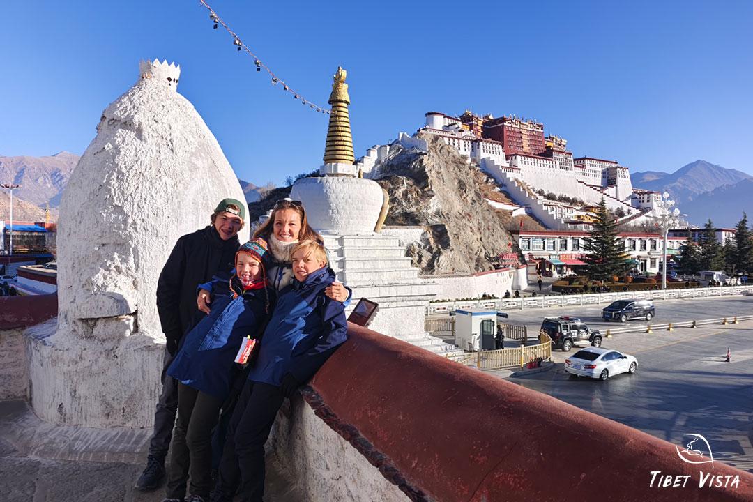 Family visit in Lhasa in winter