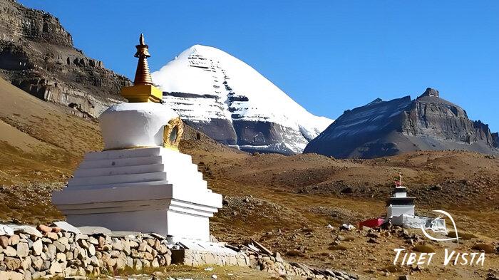 Selung Monastery on the southern face of Mount Kailash