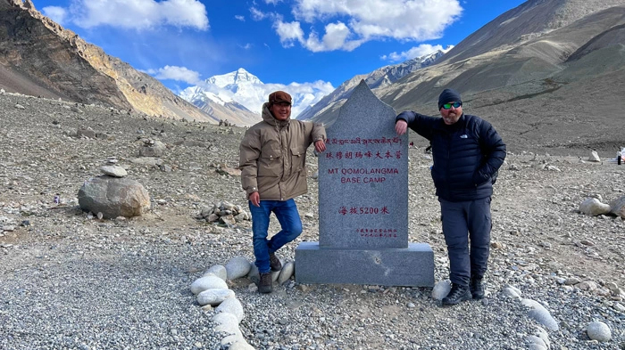 Visit EBC en route from Lhasa to Mount Kailash