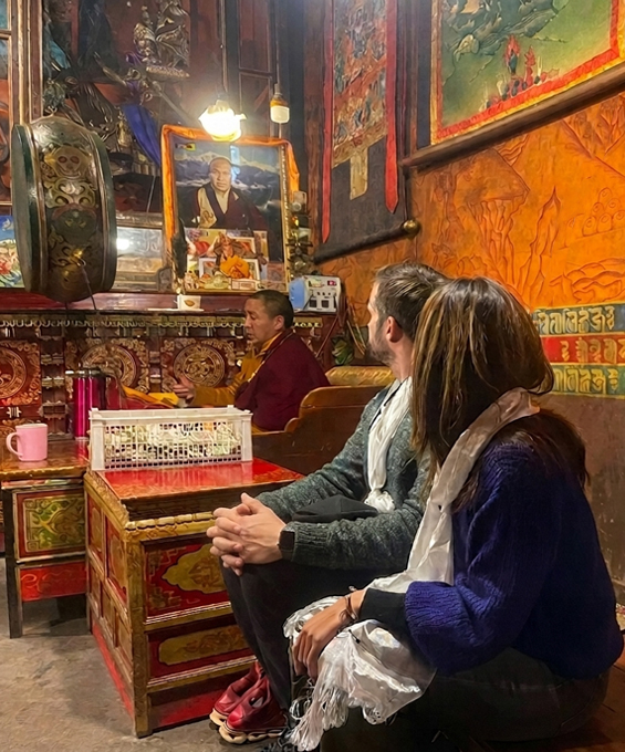 listen to buddhist chanting