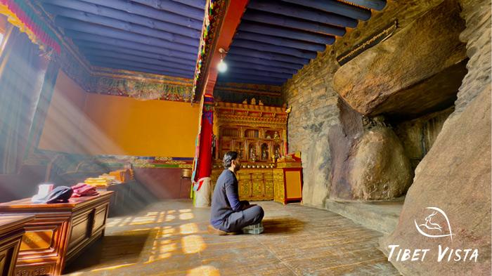Our guests meditate in the peaceful Tibetan monastery