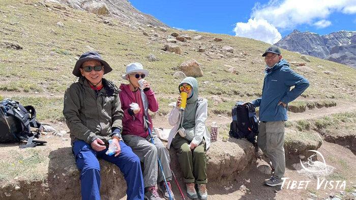 Enjoy Tibetan sweet tea at Lake Manasarovar