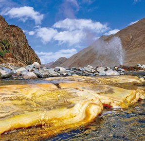 lhatse hot spring