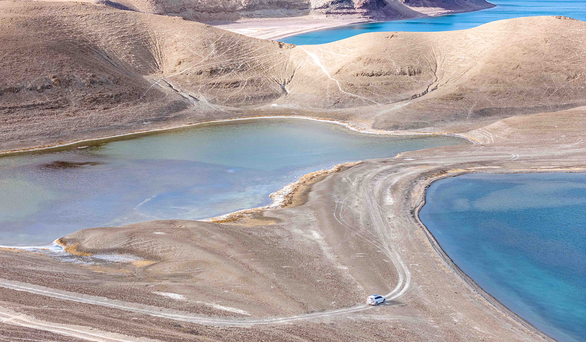 Drive to Pangong Lake