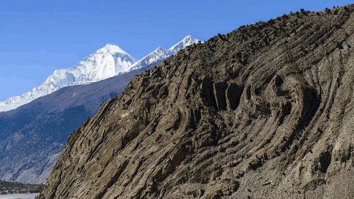 How is Tibetan plateau formed
