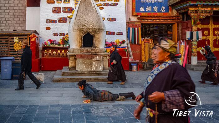 prostrating pilgrims on Barkhor Street