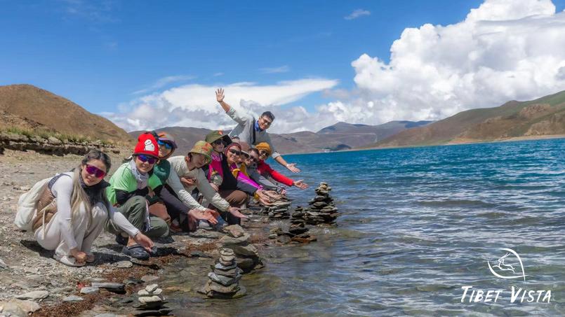 unwind at turquoise yamdrok lake
