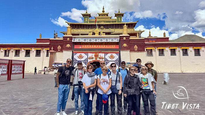 Our guests visited the Utse temple in Samye Monastery for meditation