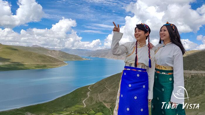 visit Yamdrok Lake in spring