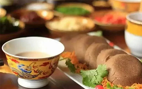Tibetan Foods and Drinks you Must Try to Ease Altitude Sickness and Fuel Your Trip