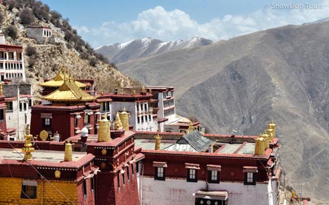 Ganden Monastery History: stories and legends behind the mysterious Buddhist monastery