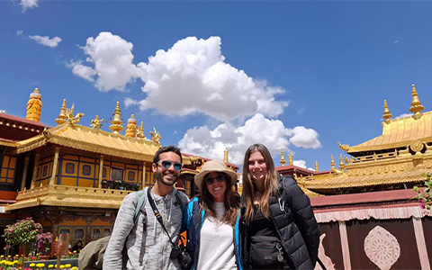 Tibetan Temple and Monastery: What are They and How to Visit?