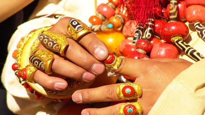 Tibetan women finger rings