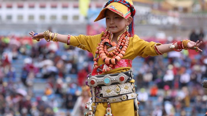 Dress during Tibetan festival