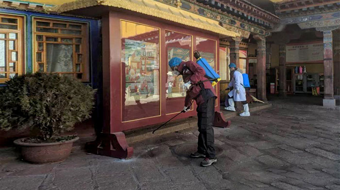 Helped to sanitize the Jokhang Temple